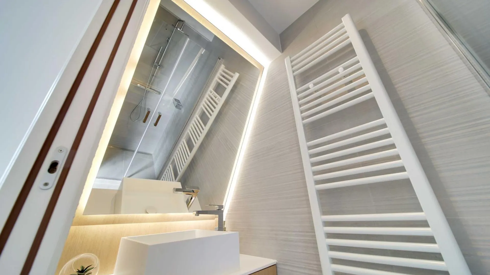 Ultra Central Town House By Architect - Louvre Paris France