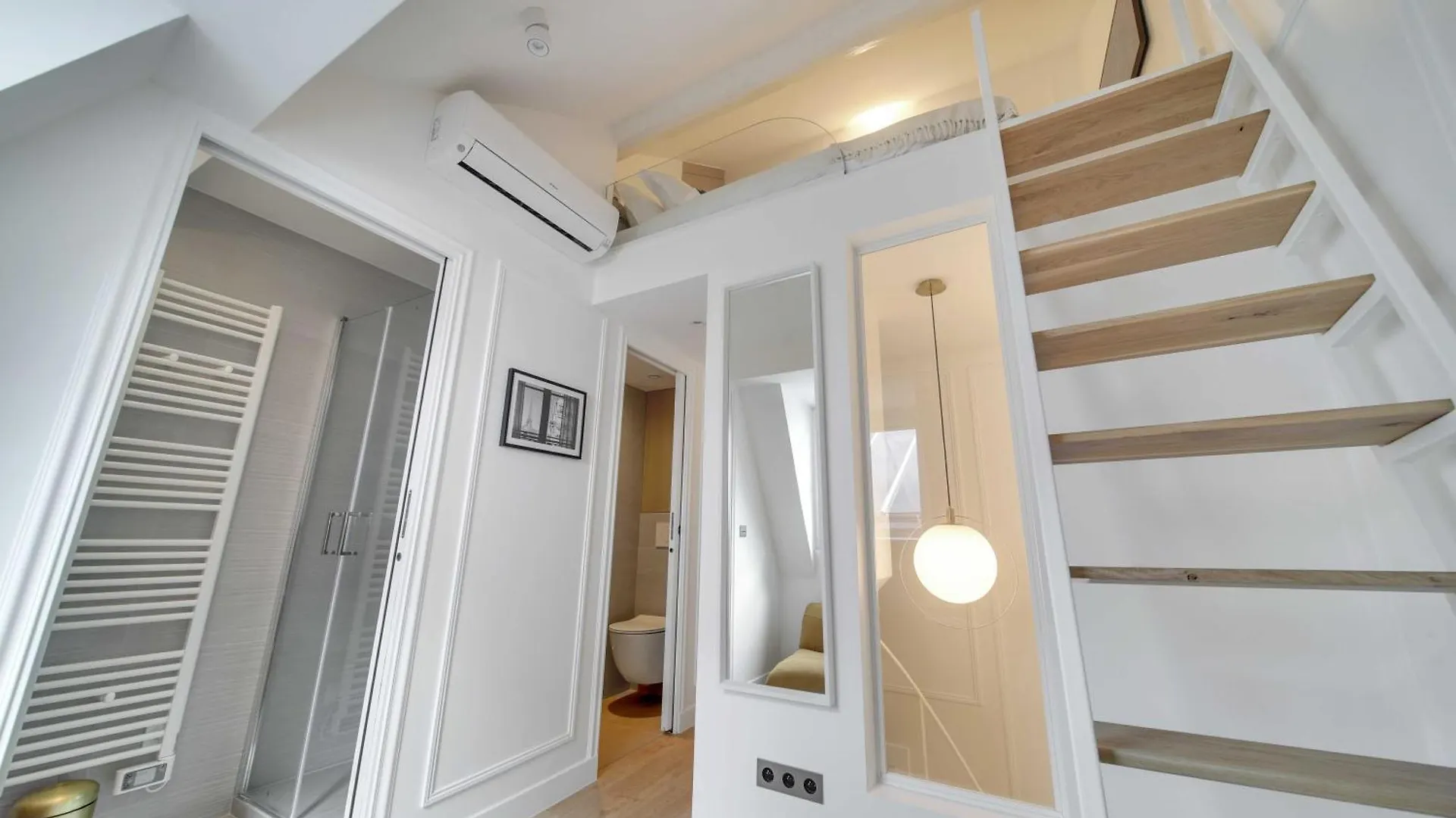 Ultra Central Town House By Architect - Louvre Paris Apartment