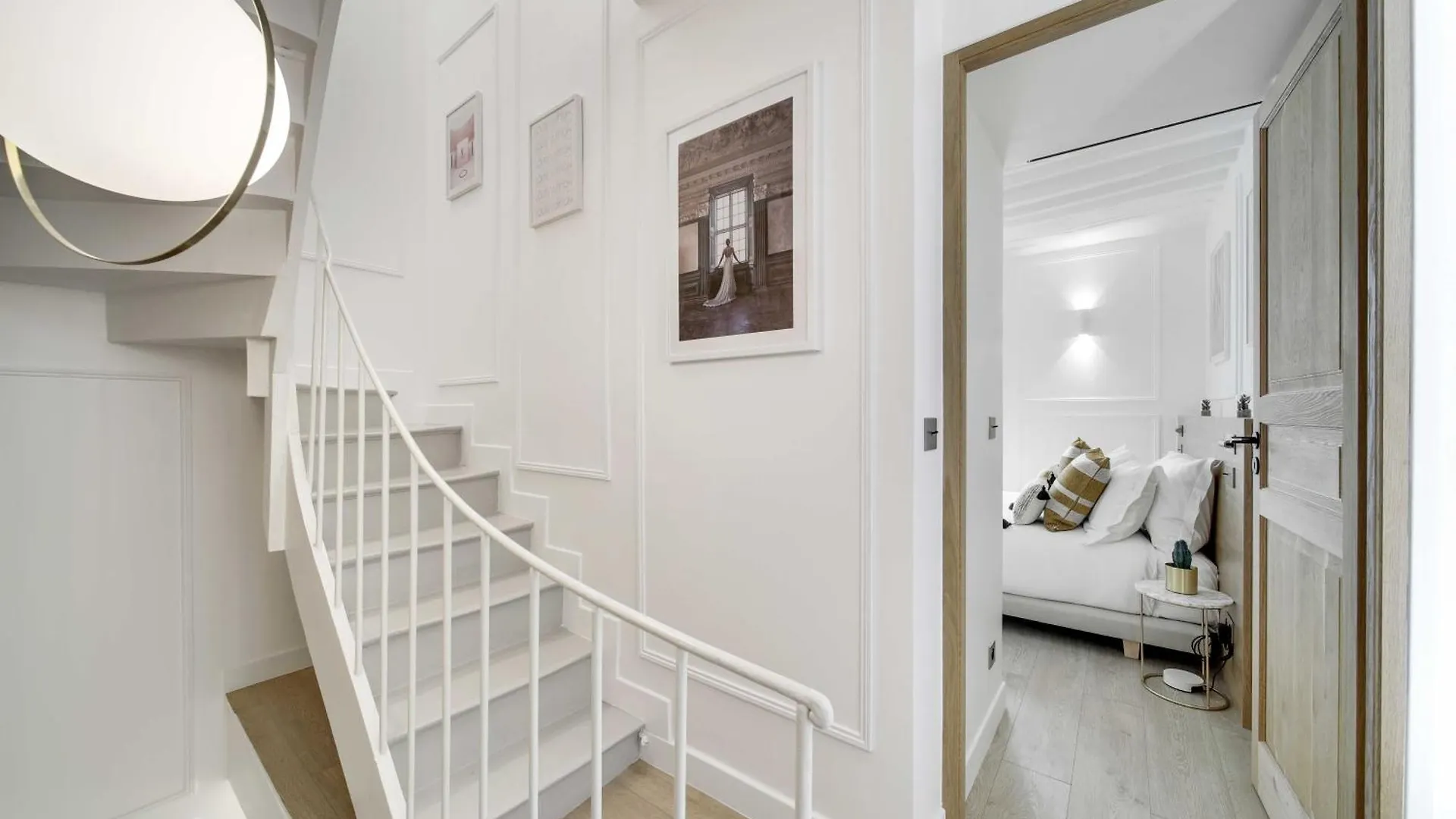 Ultra Central Town House By Architect - Louvre Paris 0*,  France